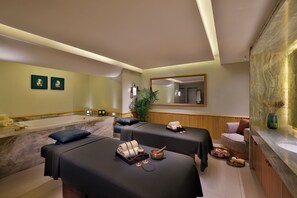 Couples treatment rooms, sauna, hot tub, steam room, body treatments