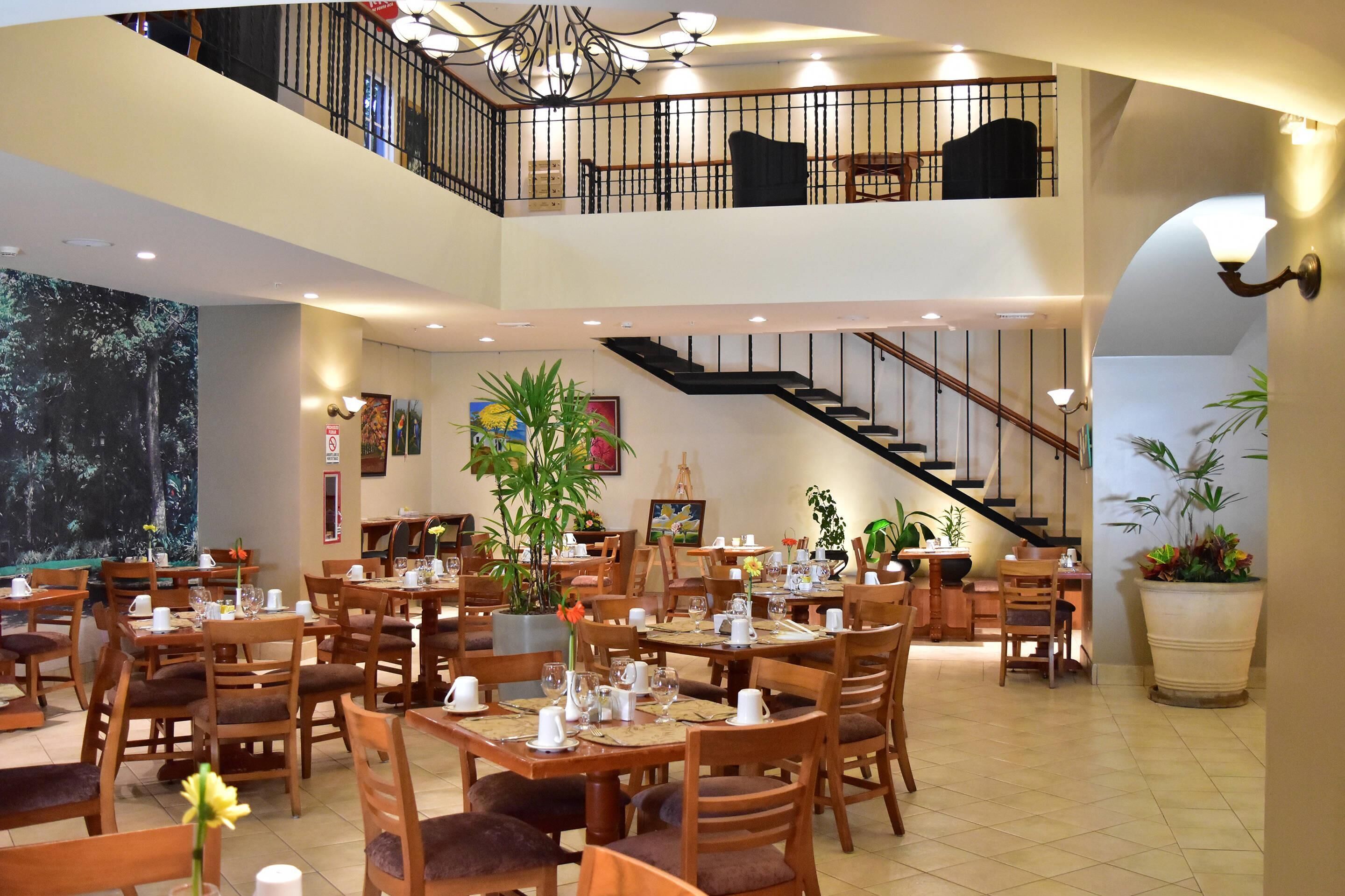 包含每日自助早餐