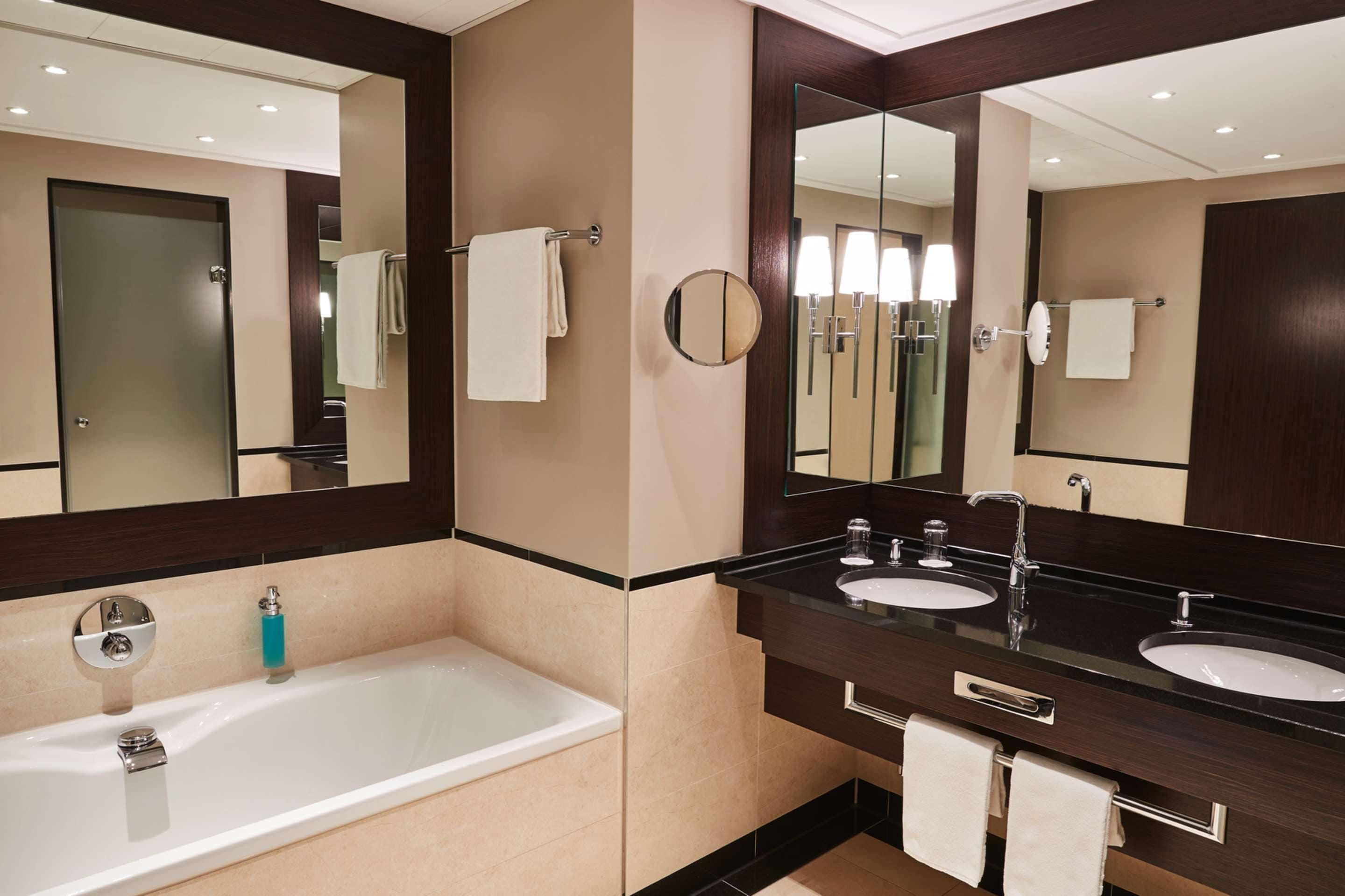 suite | hypo-allergenic bedding, down duvets, in-room safe, desk