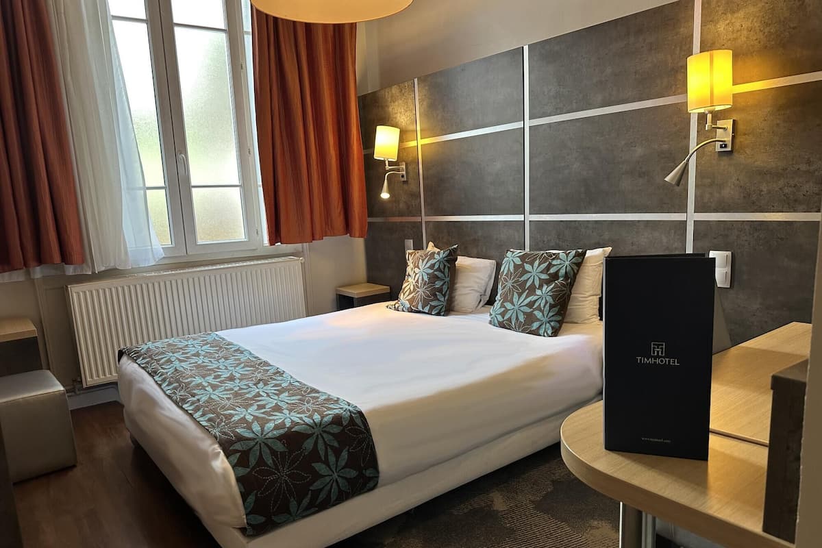 Superior tweepersoonskamer | Een kluis op de kamer, gratis wifi, beddengoed