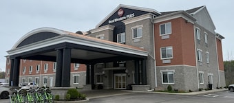 Best Western Plus 1000 Islands Hotel & Suites