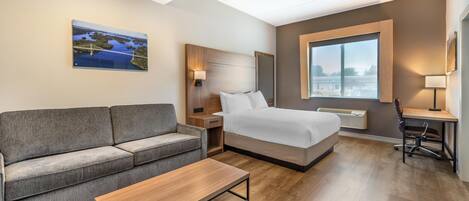 Family Suite, Multiple Beds, Non Smoking, Fireplace (with Sofabed)