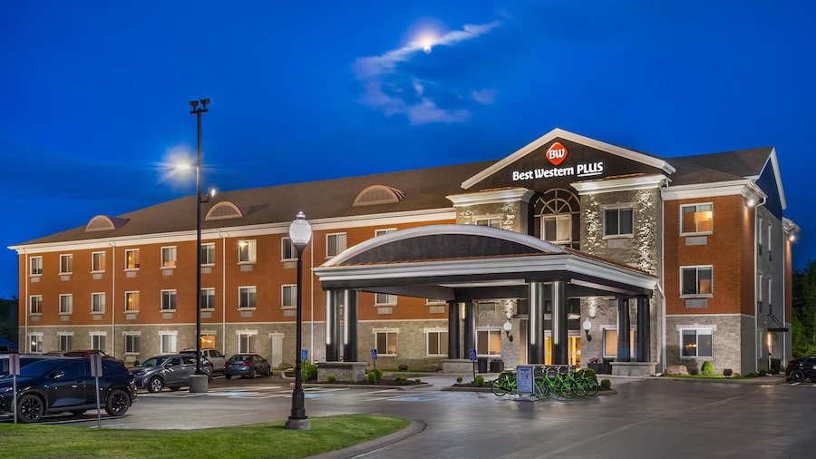 Best Western Plus 1000 Islands Hotel & Suites
