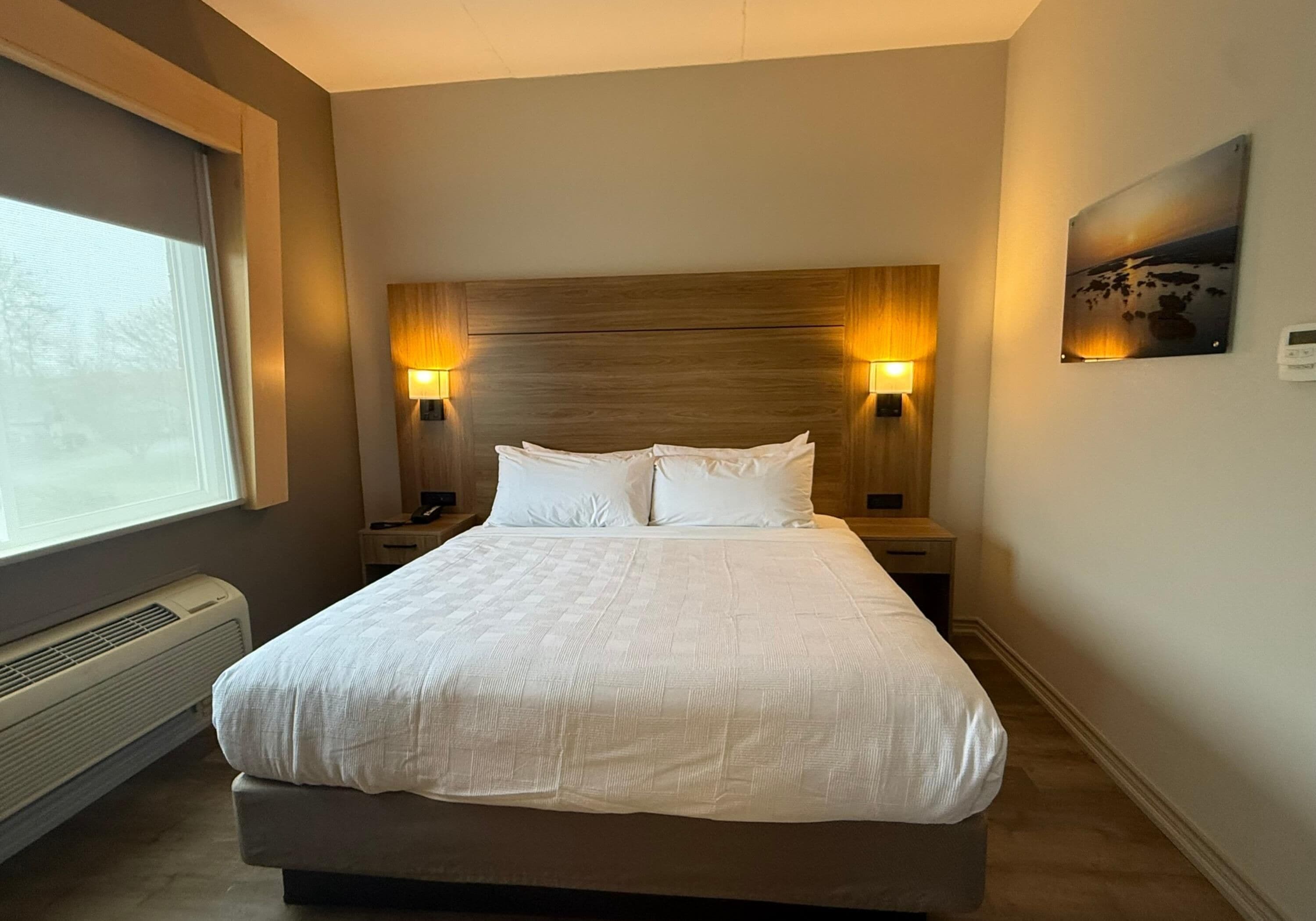 Suite, 1 King Bed, Non Smoking, Hot Tub (with Sofabed)