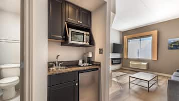 Suite, 1 King-Bett, barrierefrei, Whirlpool (with Sofabed)