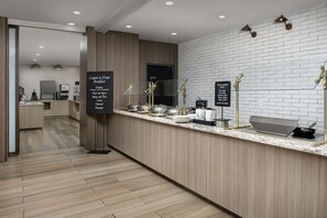Desayuno continental incluido todos los días