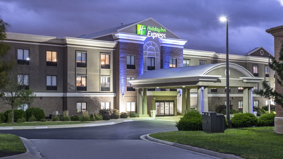 Holiday Inn Express Kansas City - at the Legends by IHG