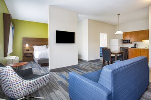 Suite, 1 King Bed (Additional Living Area)