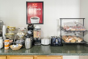 Free daily continental breakfast
