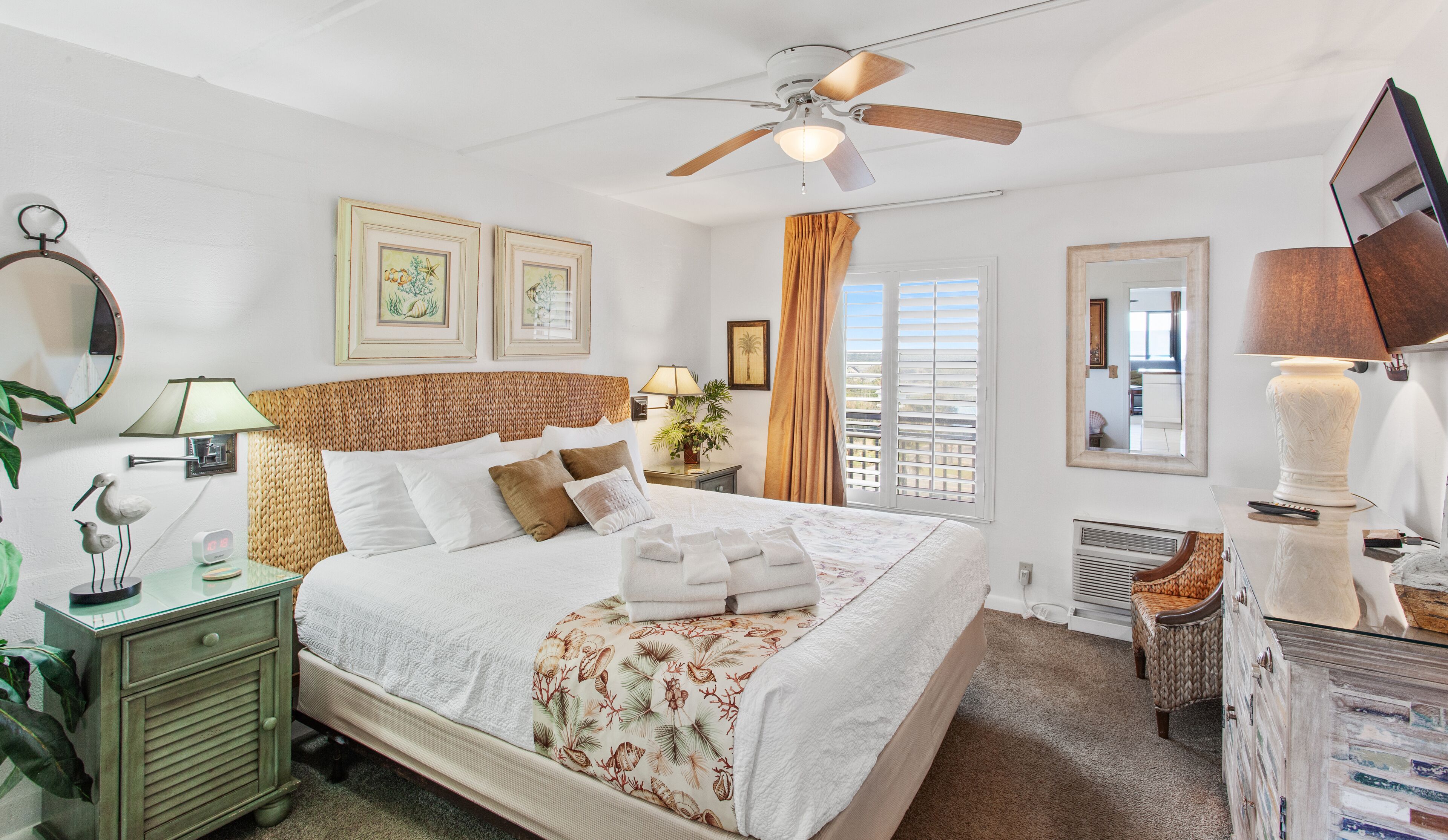 Senior Condo, 1 King Bed with Sofa bed | 1 bedroom, in-room safe, individually decorated, individually furnished