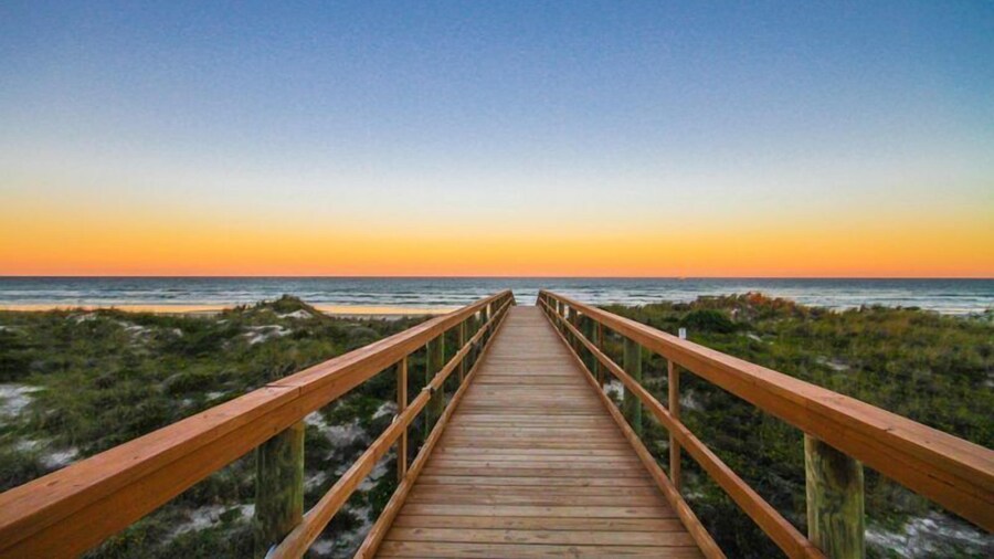 Beacher's Lodge Oceanfront Suites