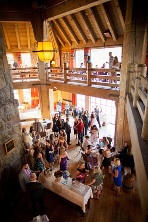 Reception hall - Timberline Lodge (Government Camp)