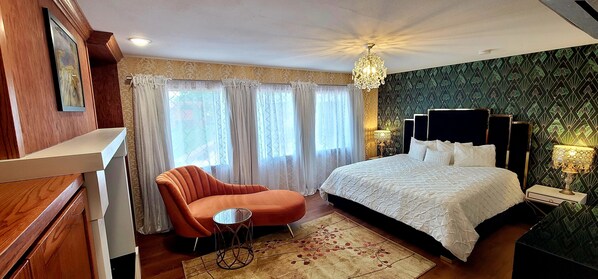 جناح - سرير ملكي - لغير المدخنين | ملاءات للفراش لا تسبب الحساسية وستائر تعتيم ومكواة/لوح كي