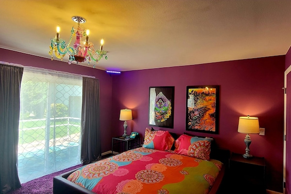 Suite, flere senger, ikke-røyk | Allergitestet sengetøy, blendingsgardiner og strykejern/-brett