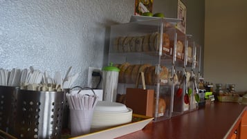 Desayuno continental incluido todos los días