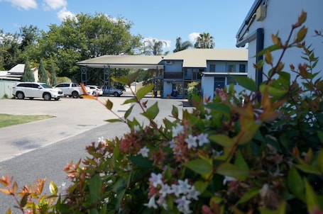 Außenbereich. Colonial Motel Richmond