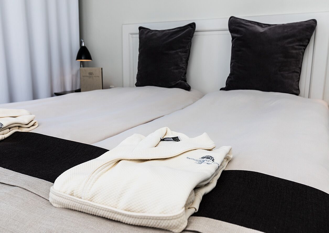 minibar, in-room safe, desk, iron/ironing board