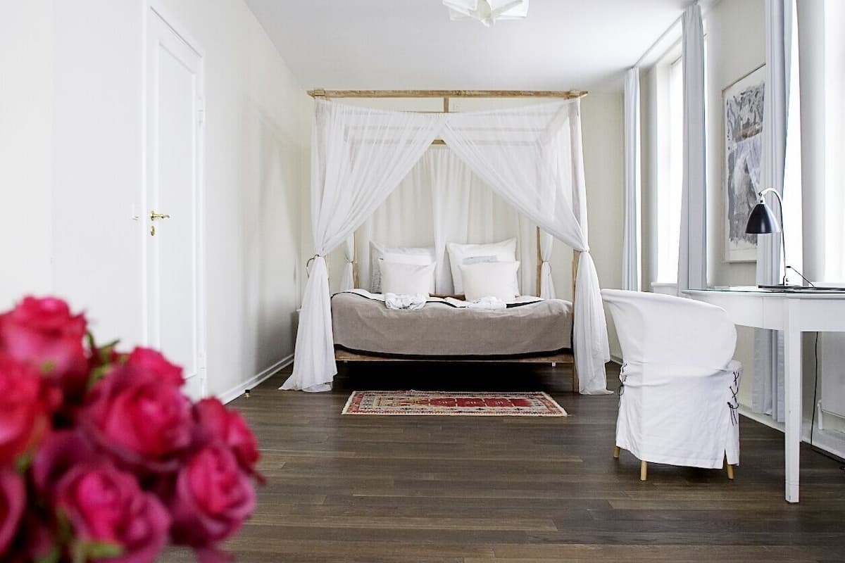 minibar, in-room safe, desk, iron/ironing board