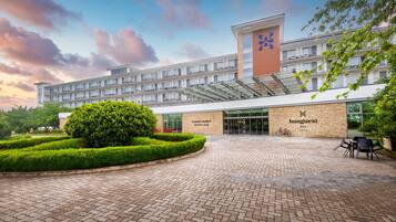 واجهة المنشأة