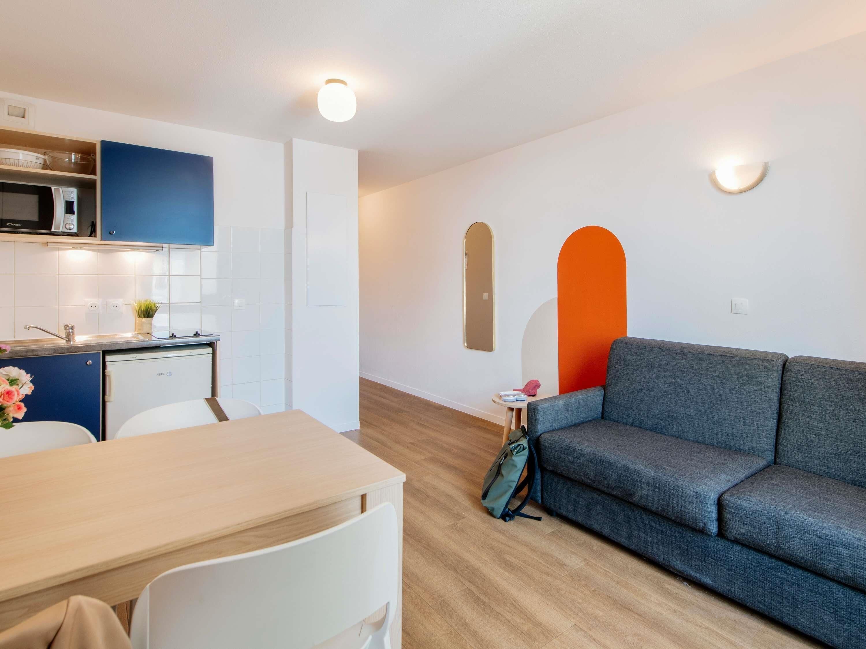 Apartamento, 1 habitación | Caja fuerte, escritorio, sistema de insonorización