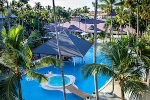 3 outdoor pools, open 9:00 AM to 7:00 PM, free cabanas, sun loungers