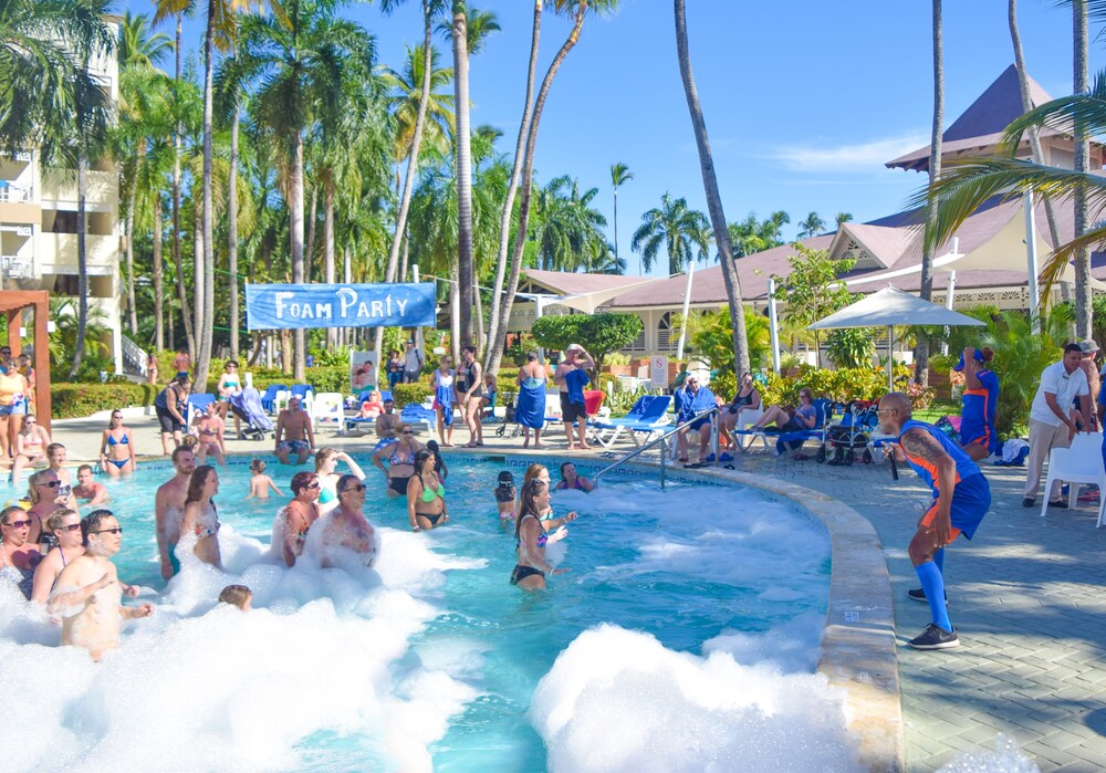 Vista Sol Punta Cana Beach Resort & Spa - All Inclusive 2