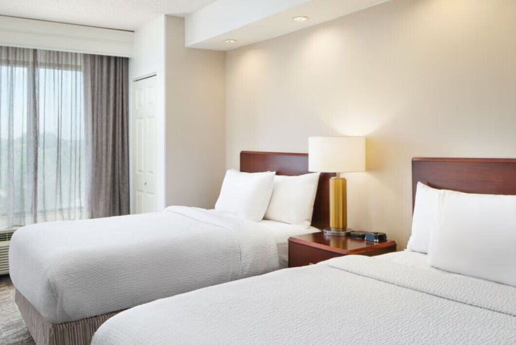 suite, 2 double beds, non smoking, mountain view | mountain view