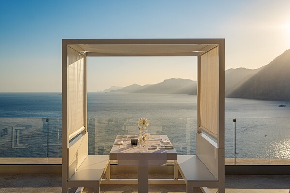 2 restaurants; breakfast, lunch, and dinner served - Casa Angelina (Praiano)