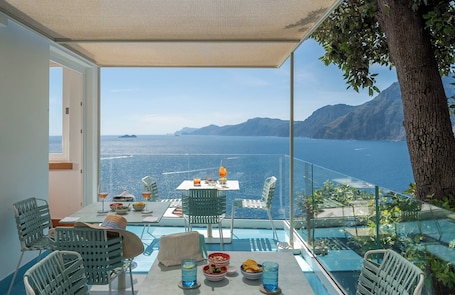 Exterior. Casa Angelina