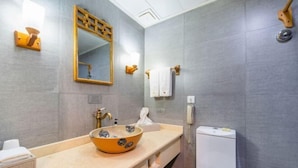 Đồng hồ báo thức 