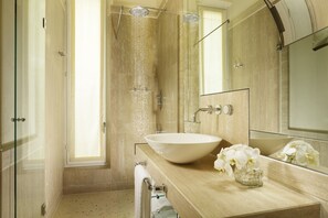 Shower, designer toiletries, hair dryer, bathrobes - Villa Roma Imperiale (Forte dei Marmi)