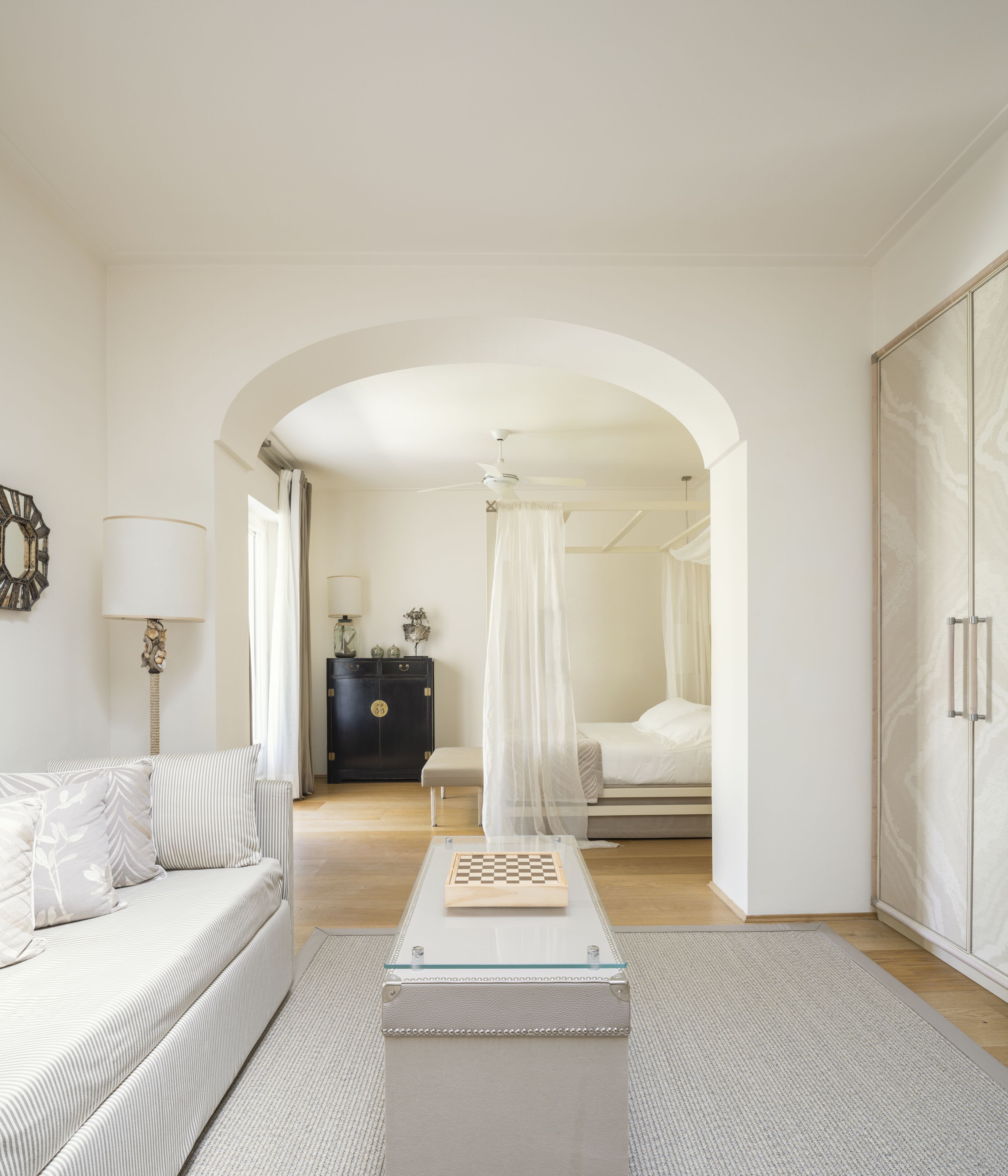 Junior-Suite, 1 Schlafzimmer | Daunenbettdecken, Minibar, Zimmersafe, Schreibtisch