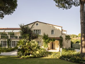 Front of property - Villa Roma Imperiale (Forte dei Marmi)