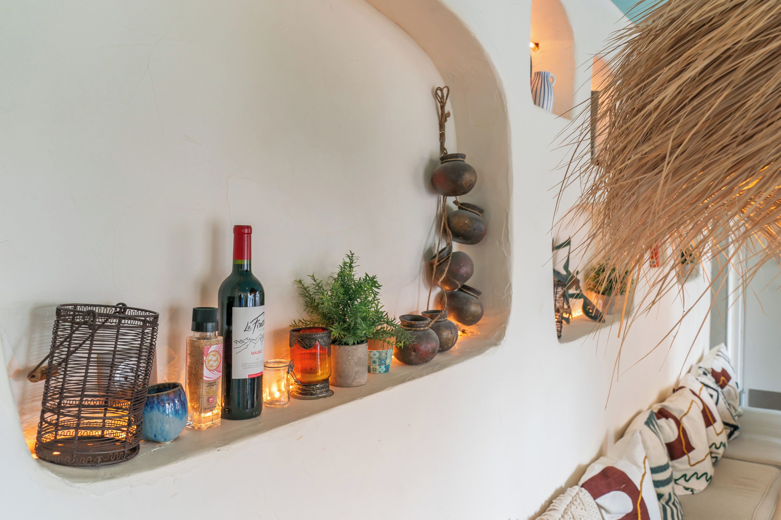 breakfast, lunch, dinner served; french cuisine