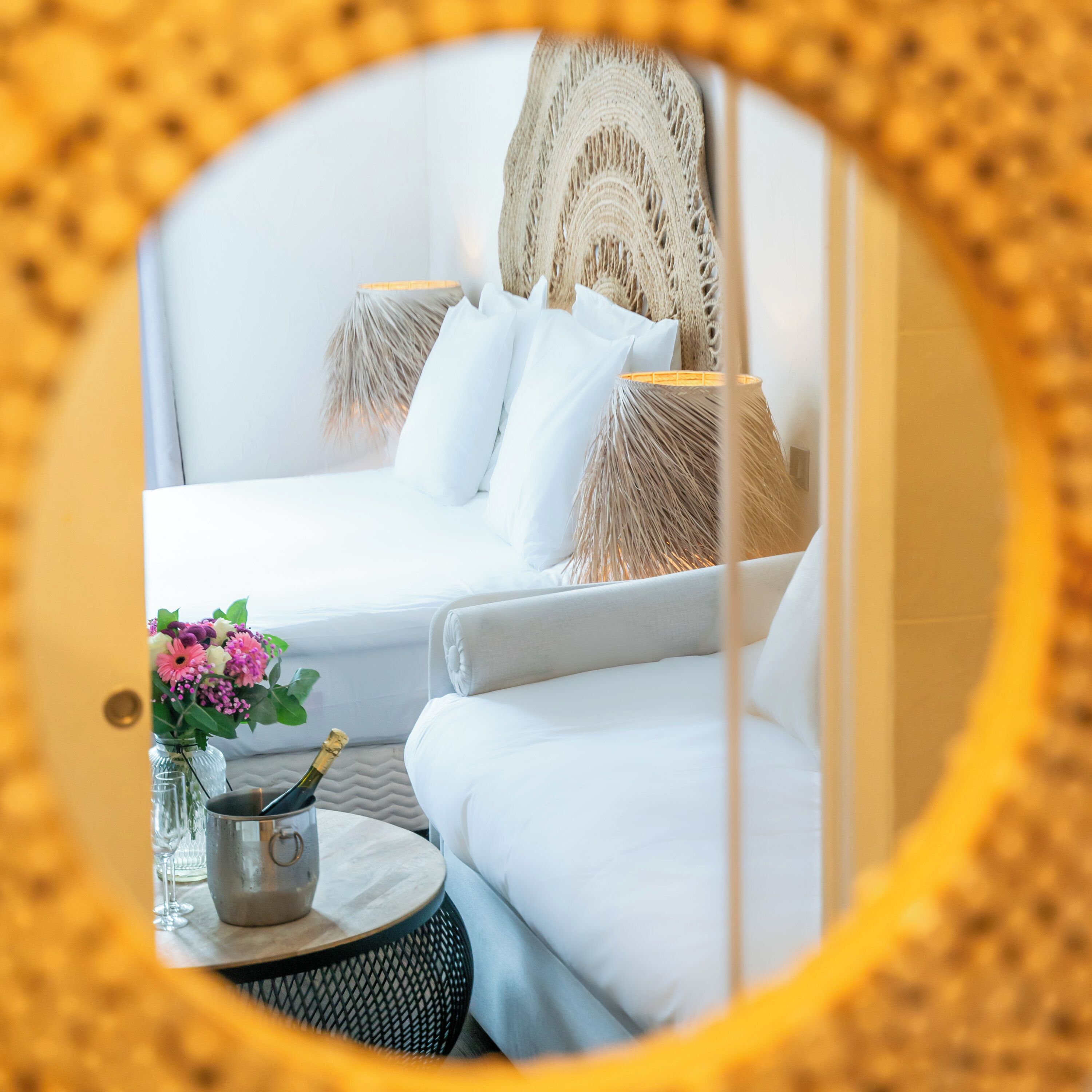 suite | in-room safe, individually decorated, desk, soundproofing