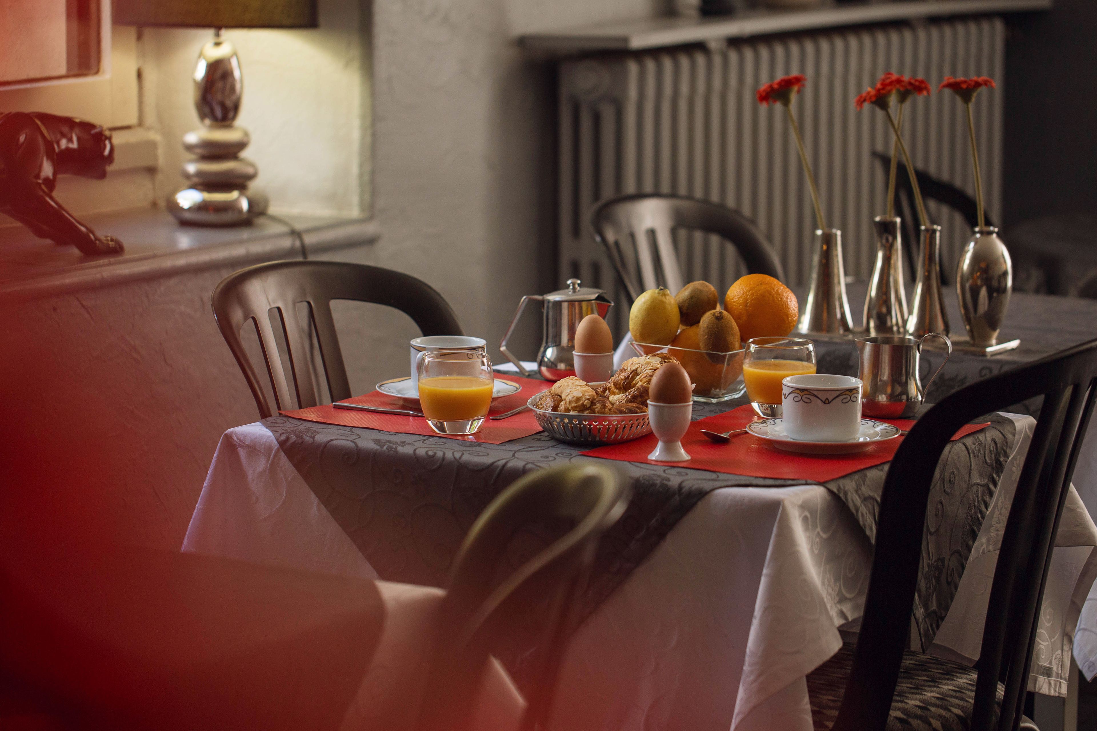 Petit déjeuner buffet servi tous les jours en supplément