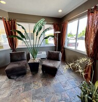 Sala de estar en el lobby