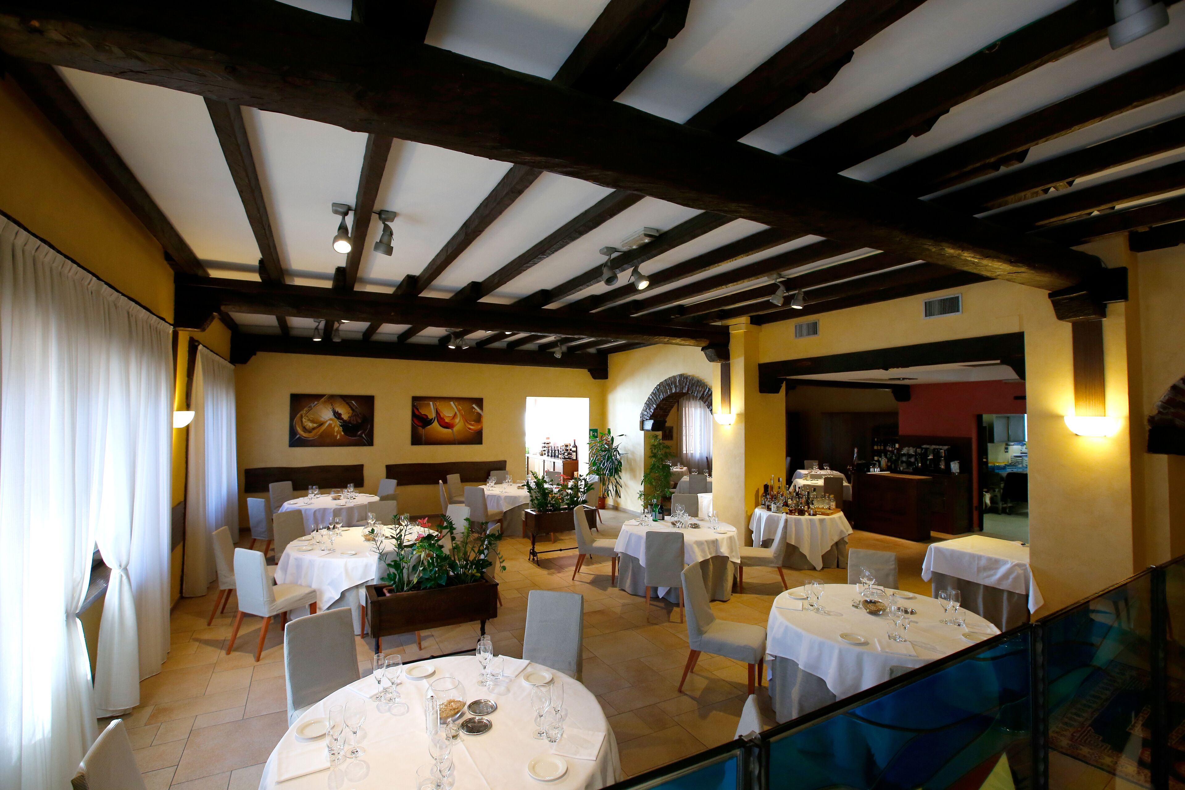 lunch and dinner served, local cuisine