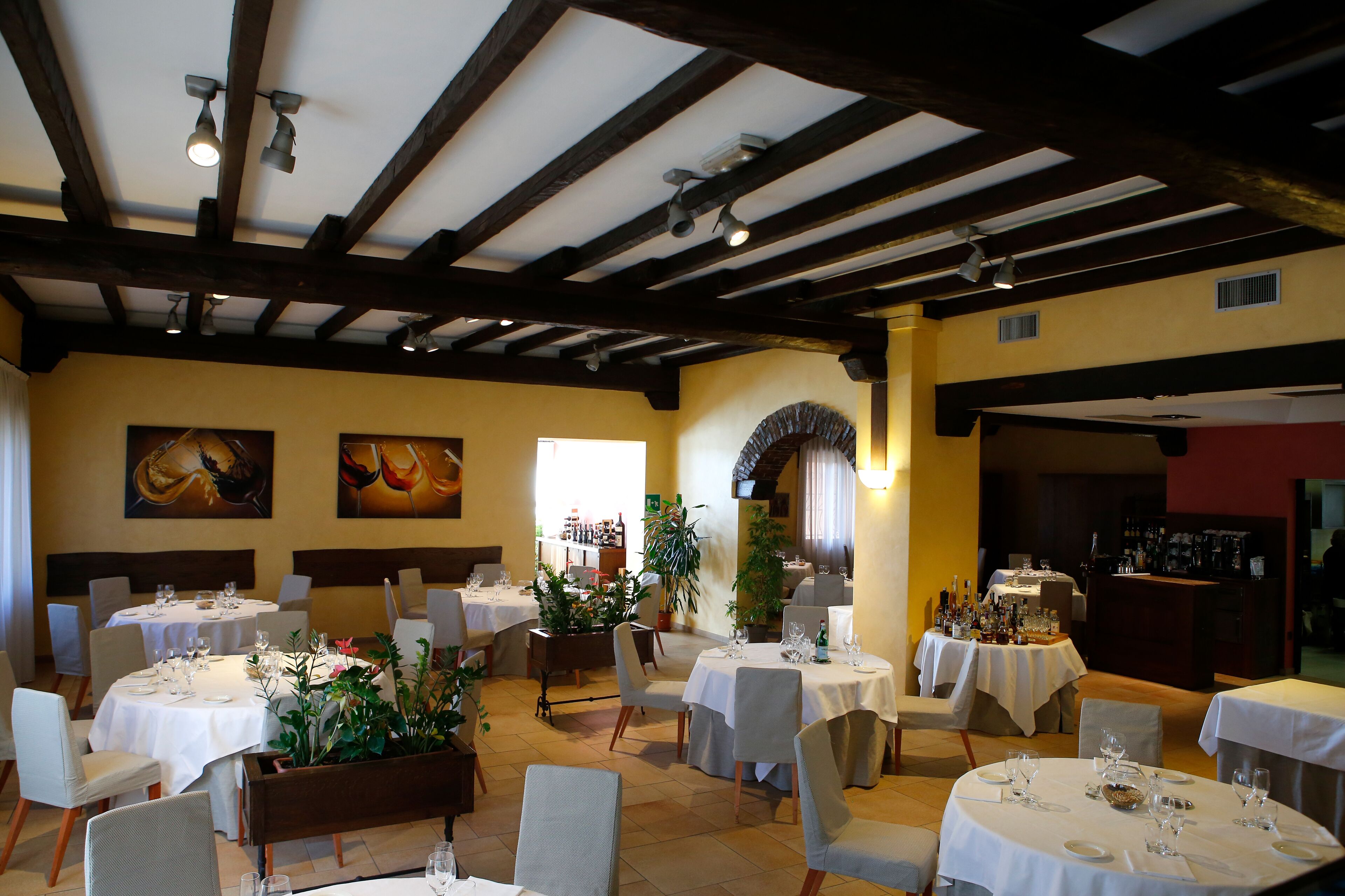 lunch and dinner served, local cuisine