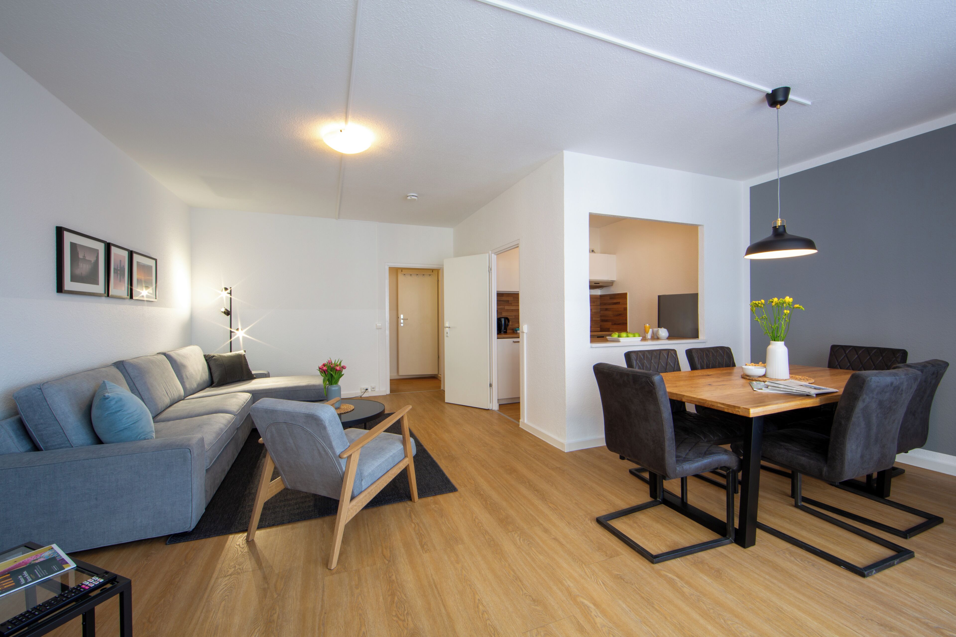 Superior Apartment, 3 Bedrooms | Living area