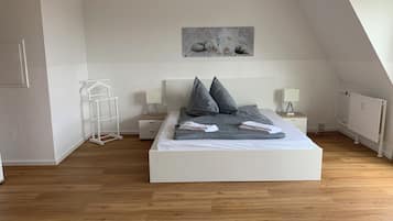 Maisonette Apartment, 1 Bedroom | Hypo-allergenic bedding, blackout drapes, soundproofing