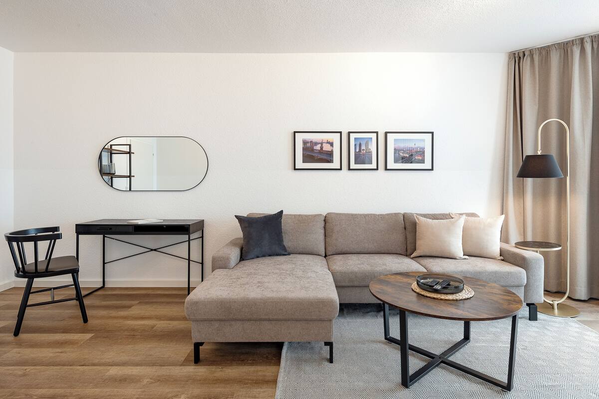 Superior-Apartment, 2 Schlafzimmer (4 Personen) | 起居区 | 平板电视