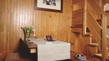 Studio | Khu phòng khách | TV