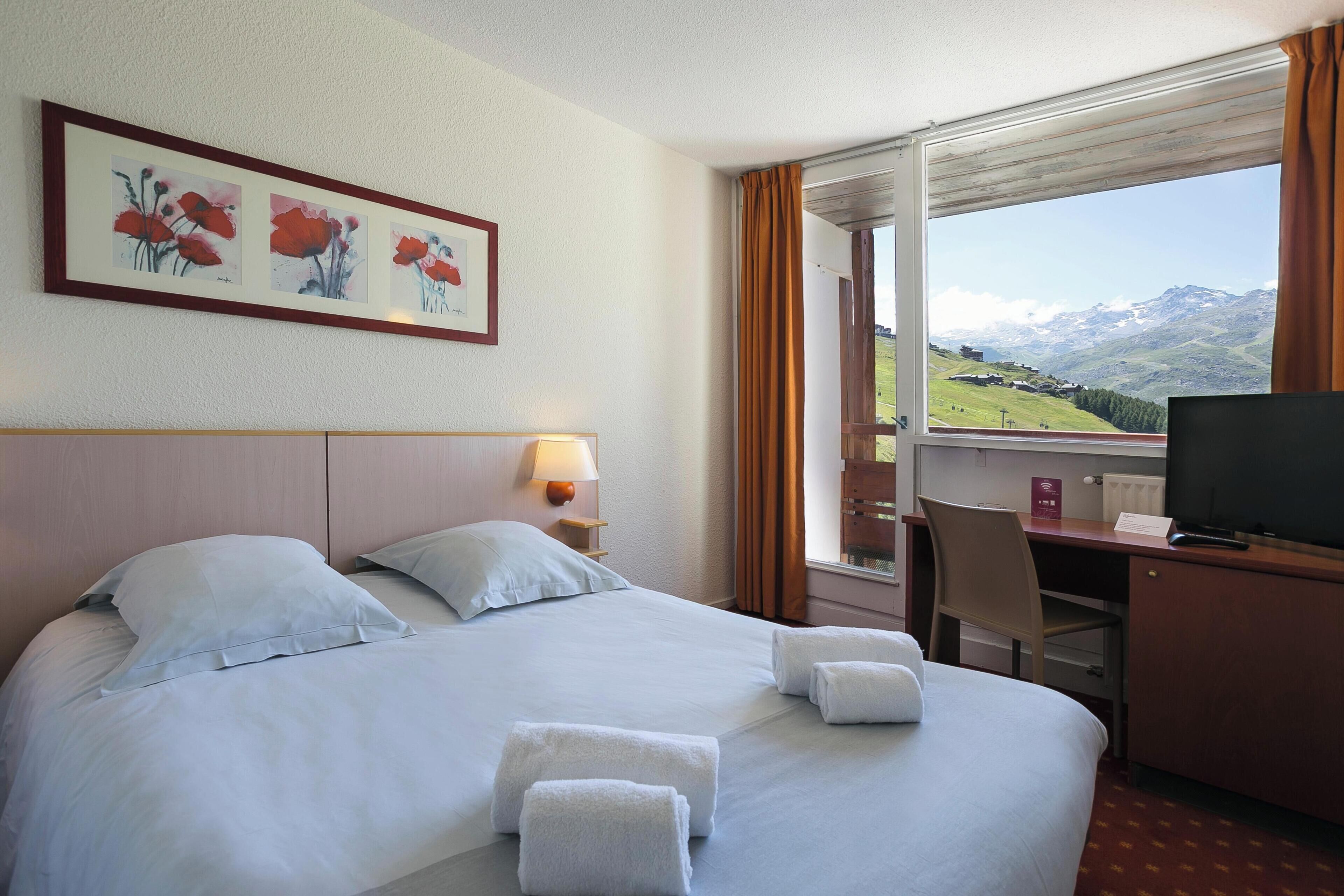 Individually furnished, desk, bed sheets