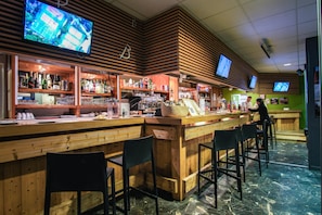 Bar (di hartanah)