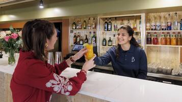 Bar (in der Unterkunft)
