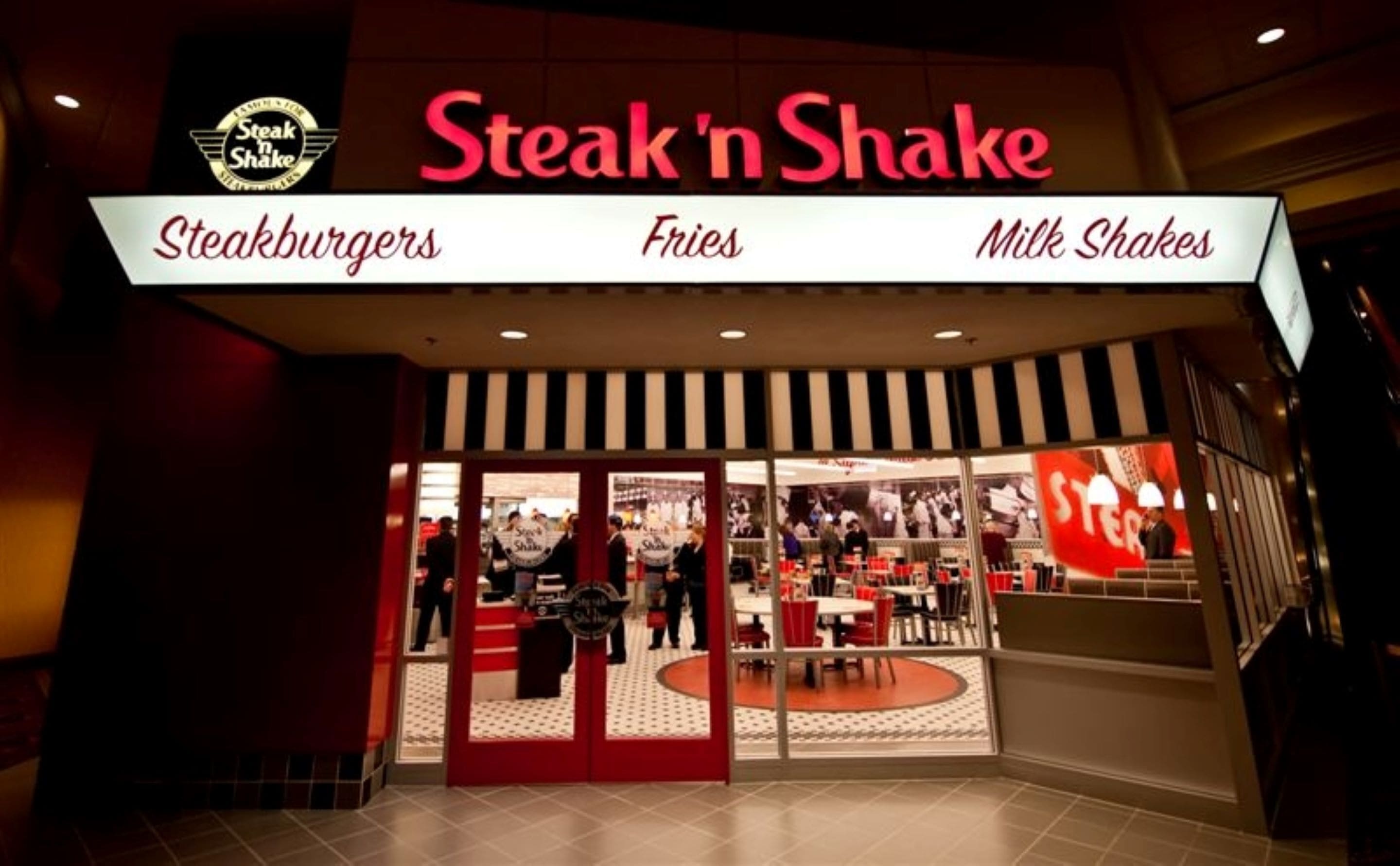 11 restaurants, lunch served