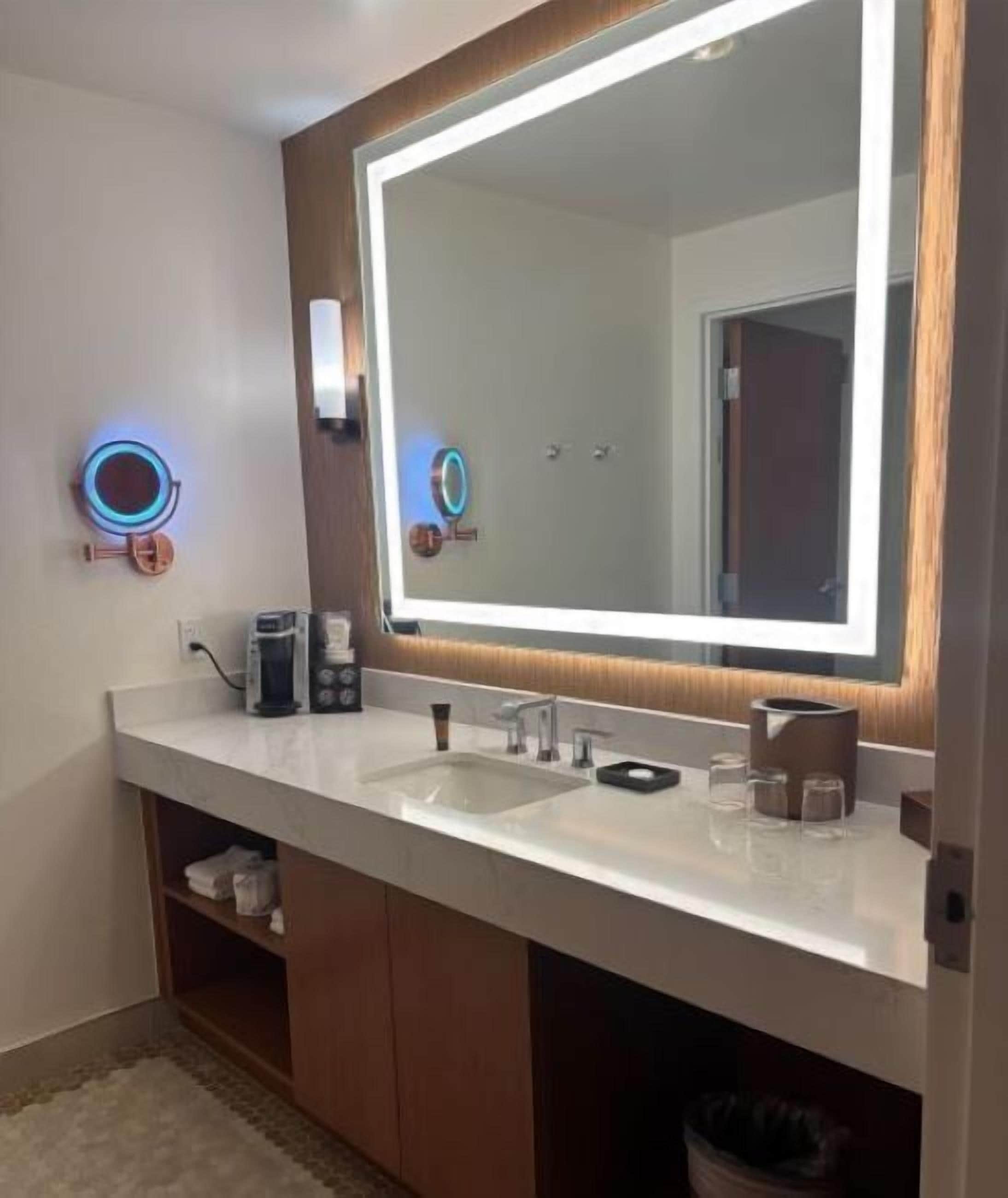 Photo - South Point Hotel, Casino, and Spa