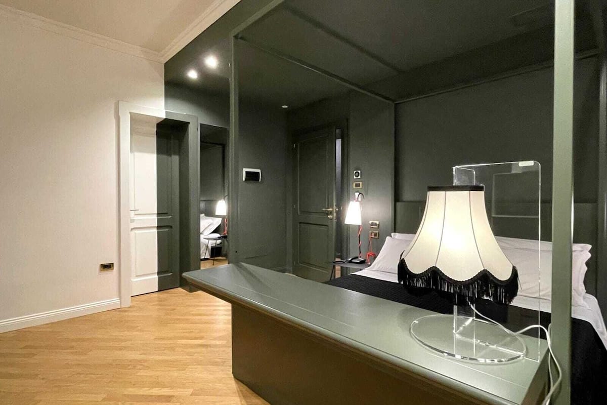superior double or twin room | pillow-top beds, minibar, in-room safe, desk