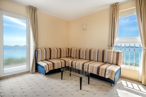 Junior Suite, Balcony